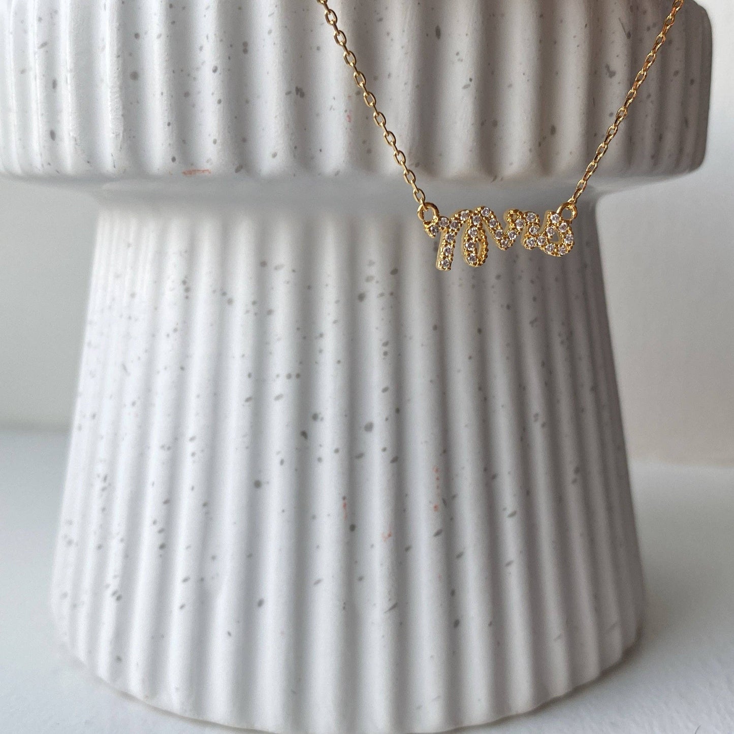 Mrs Necklace